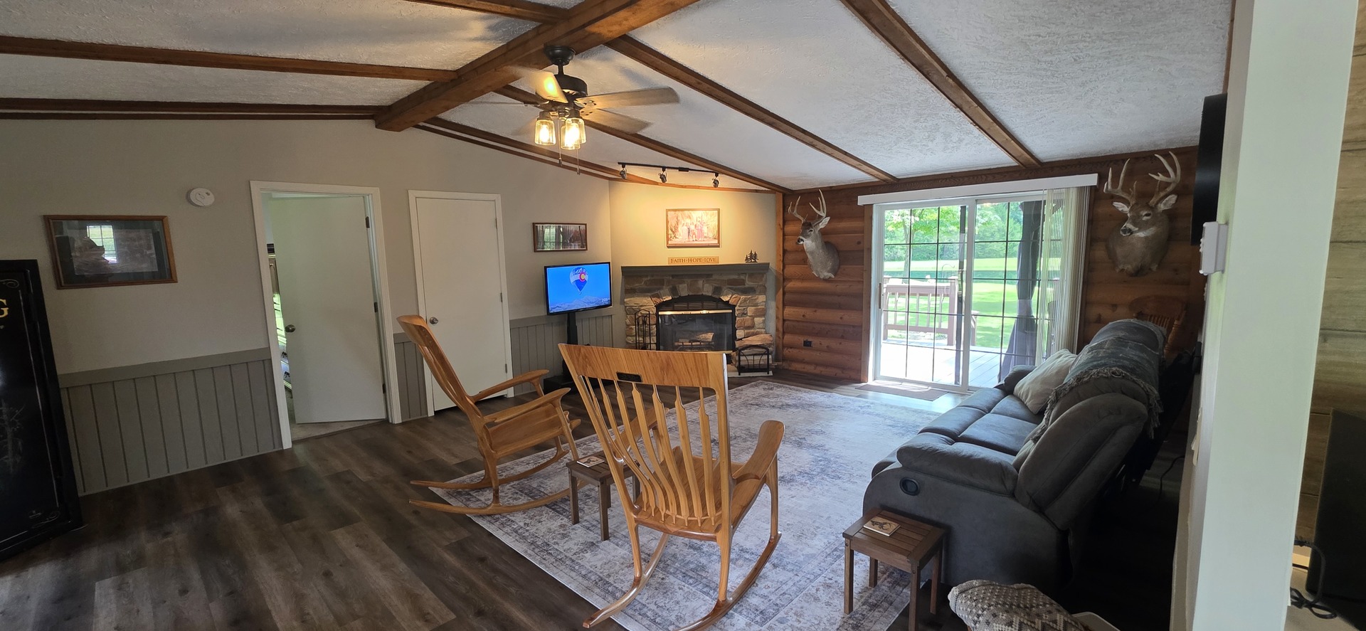 18371 Perry Road Property Photo 16