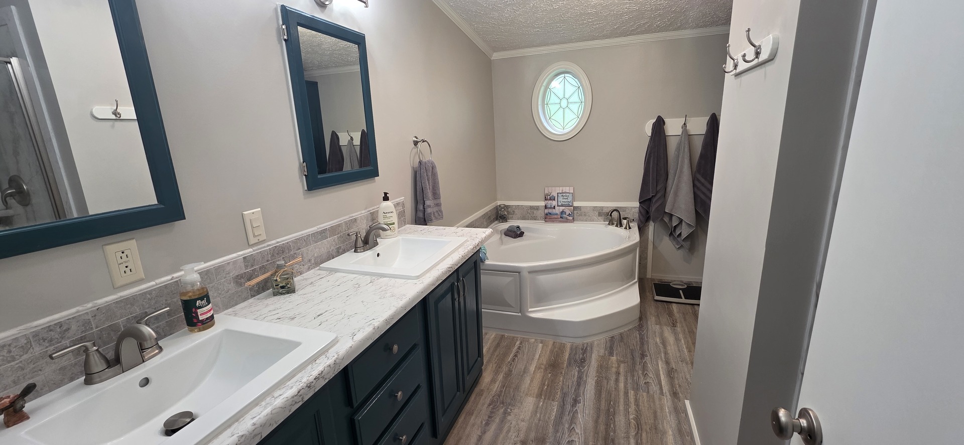 18371 Perry Road Property Photo 34