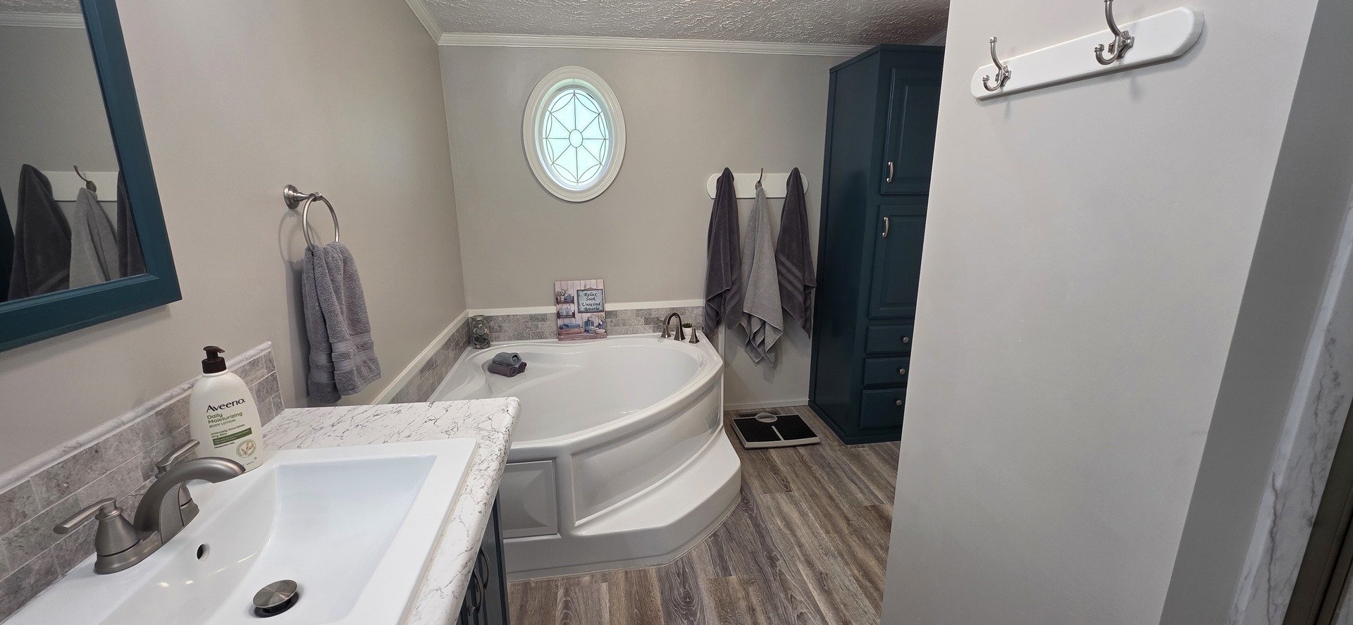 18371 Perry Road Property Photo 35
