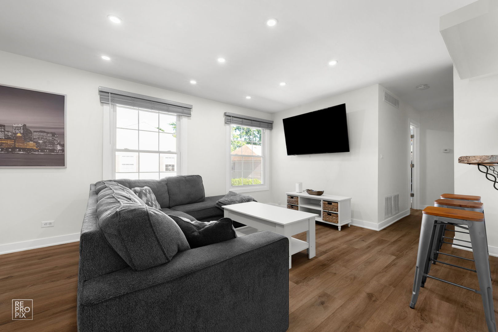 411 Sidney Avenue D Property Photo 4