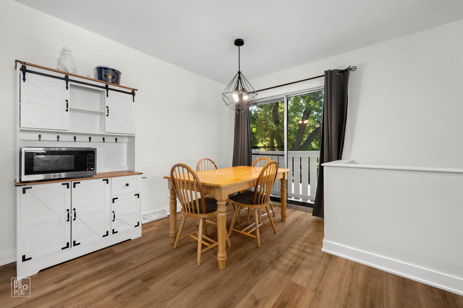 411 Sidney Avenue D Property Photo 6