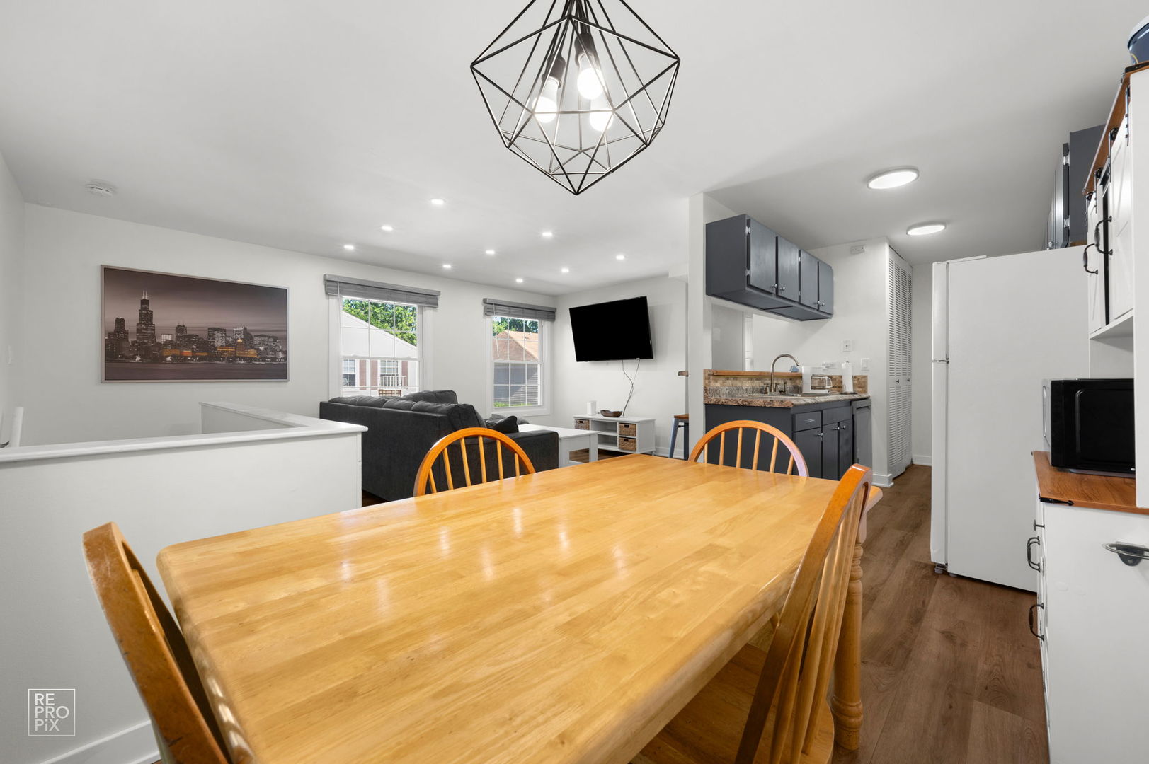 411 Sidney Avenue D Property Photo 8