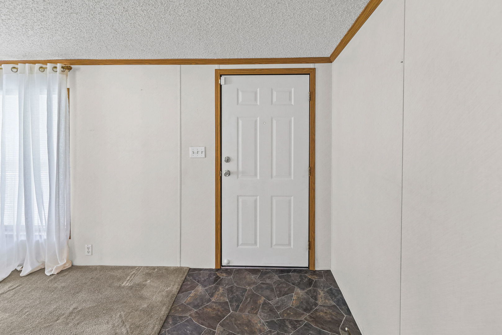 4581 Hotze Road Property Photo 17