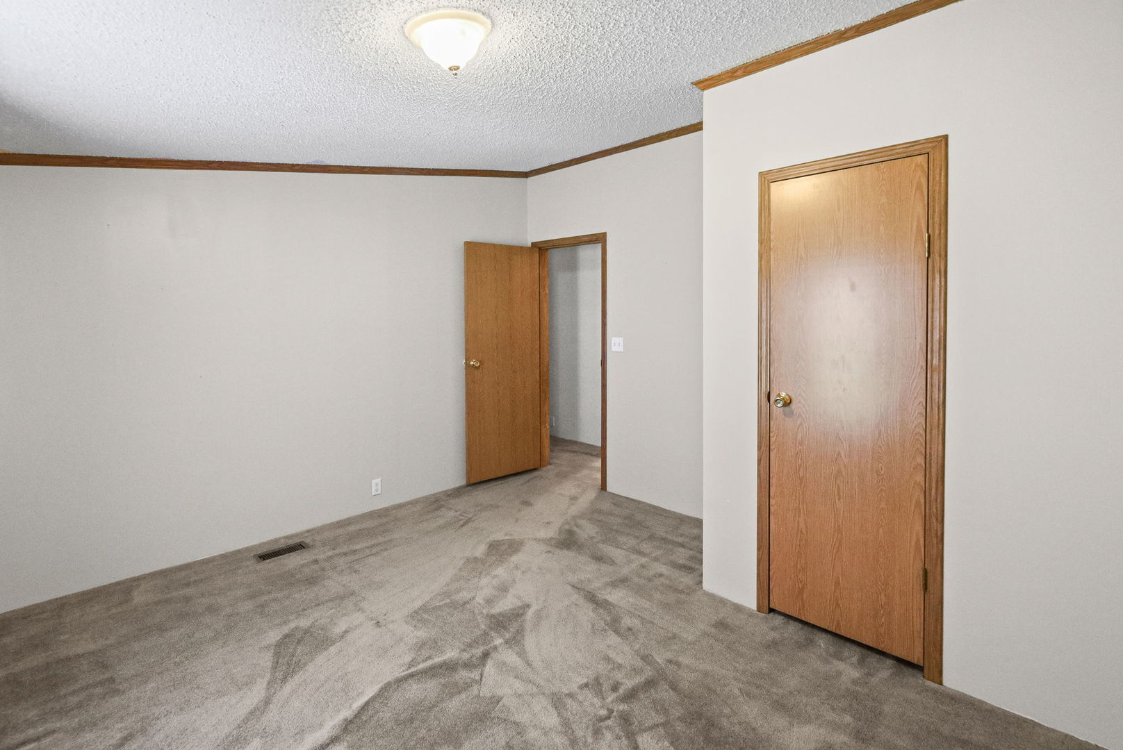 4581 Hotze Road Property Photo 38