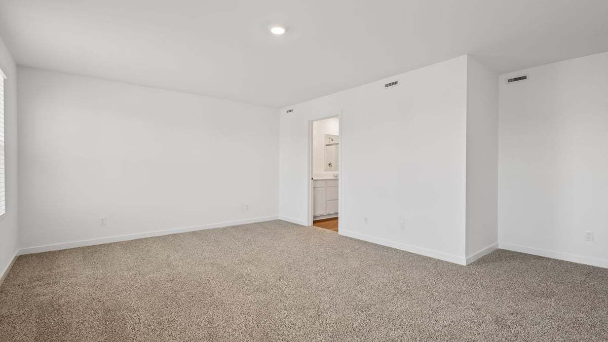 1371 Rolling Pass Property Photo 28