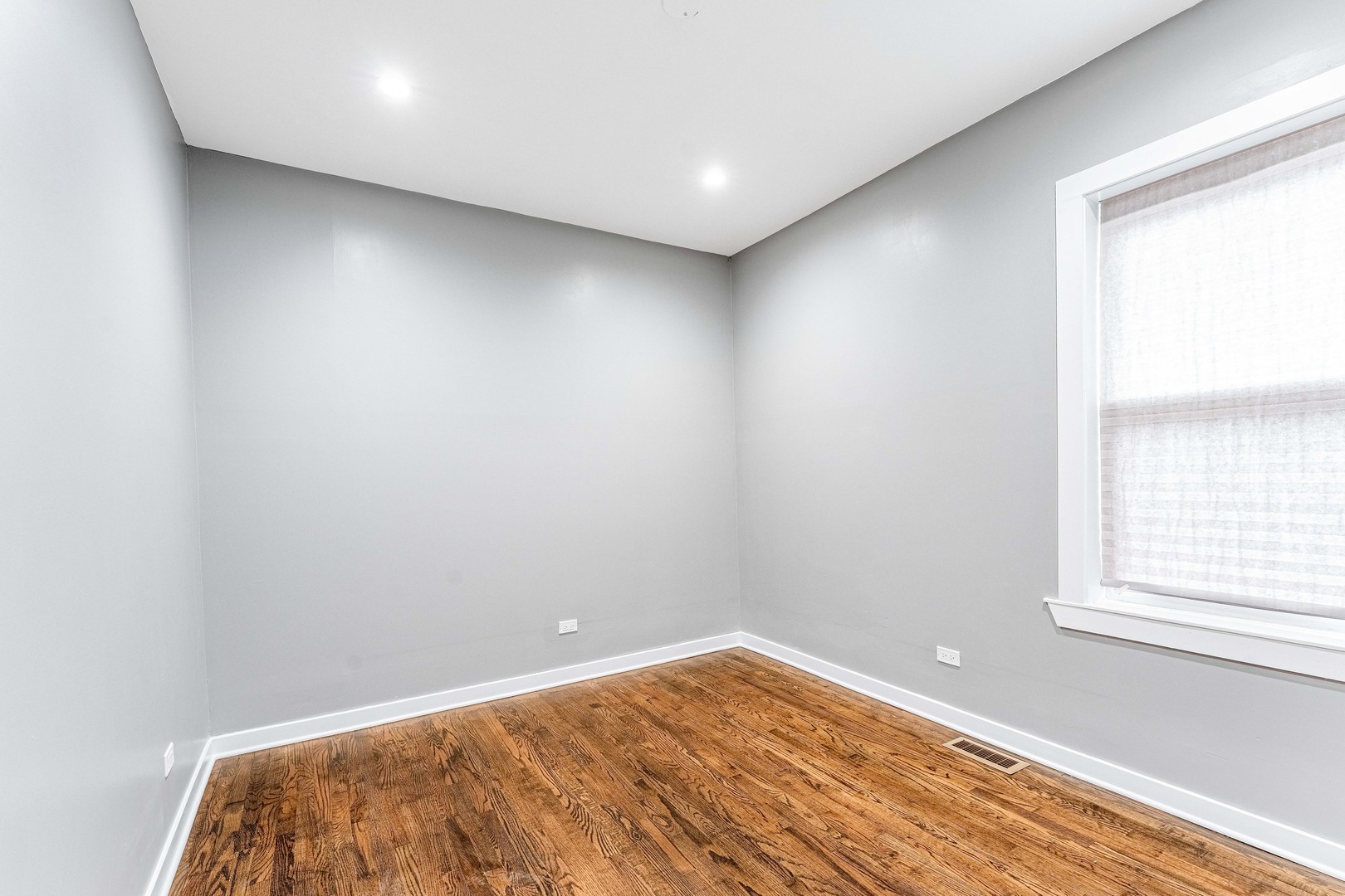 12238 S Yale Avenue Property Photo 2