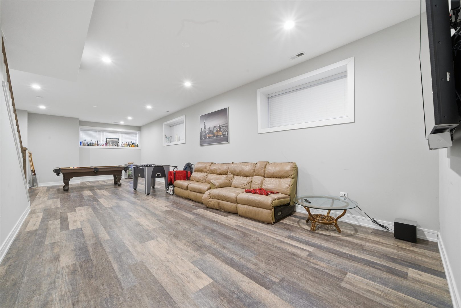 2045 N La Crosse Avenue Property Photo 29