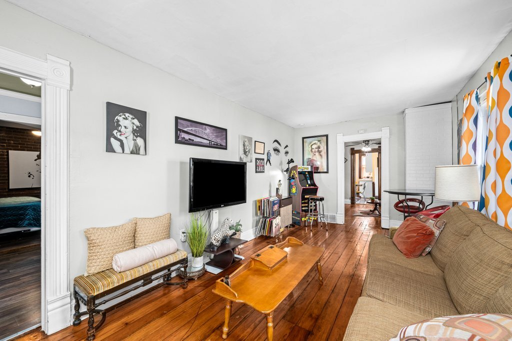 1520 6th Avenue Property Photo 4