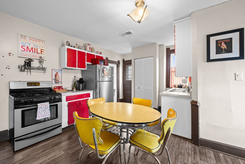 1520 6th Avenue Property Photo 18