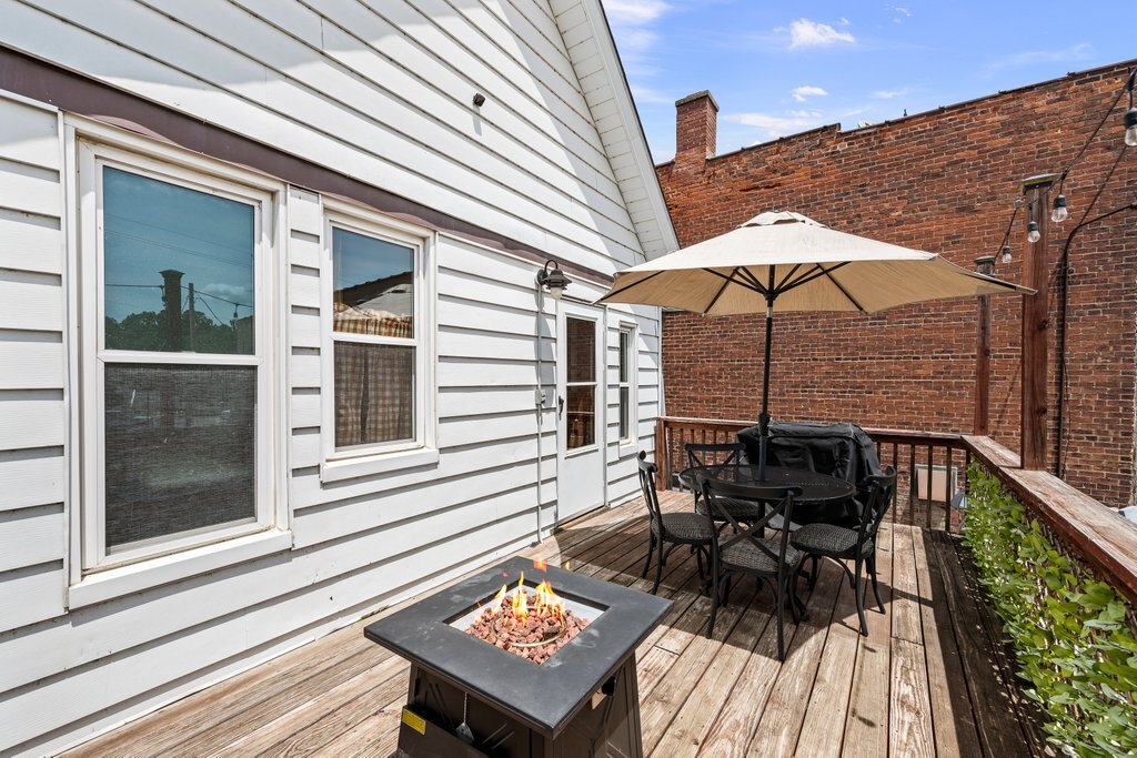 1520 6th Avenue Property Photo 27