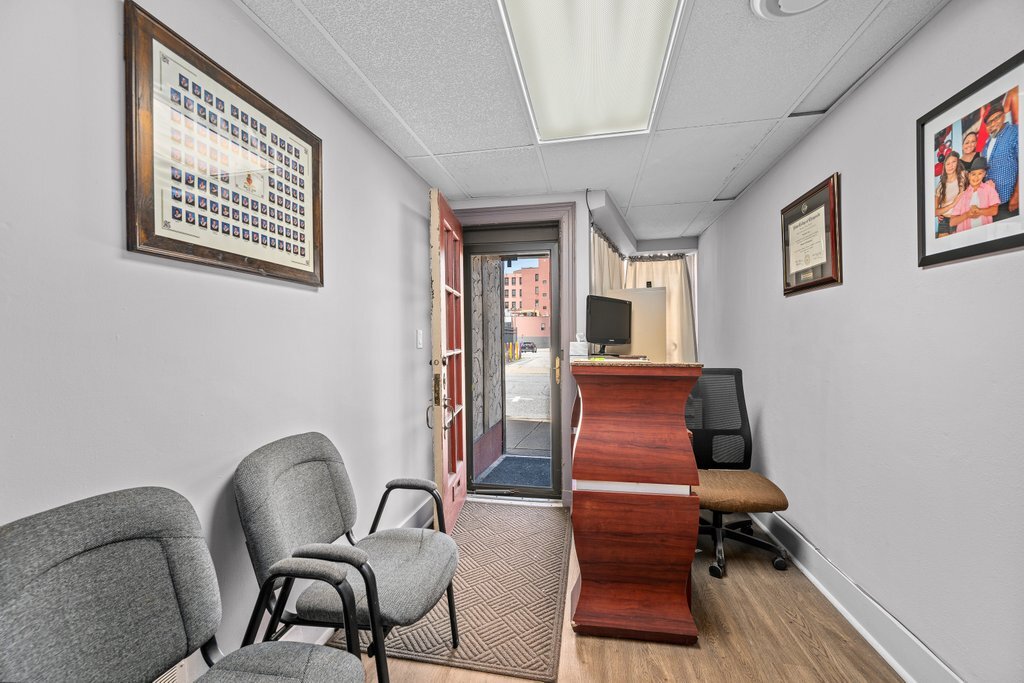1520 6th Avenue Property Photo 33