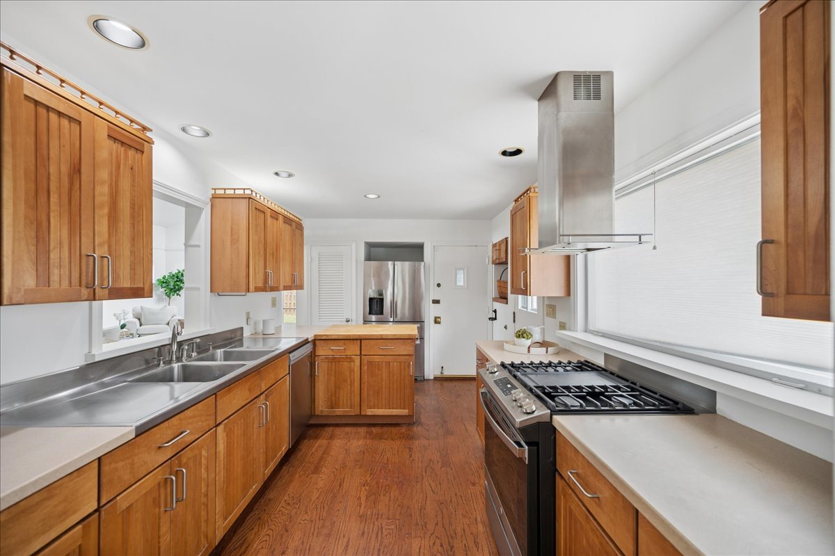 257 Latrobe Avenue Property Photo 8