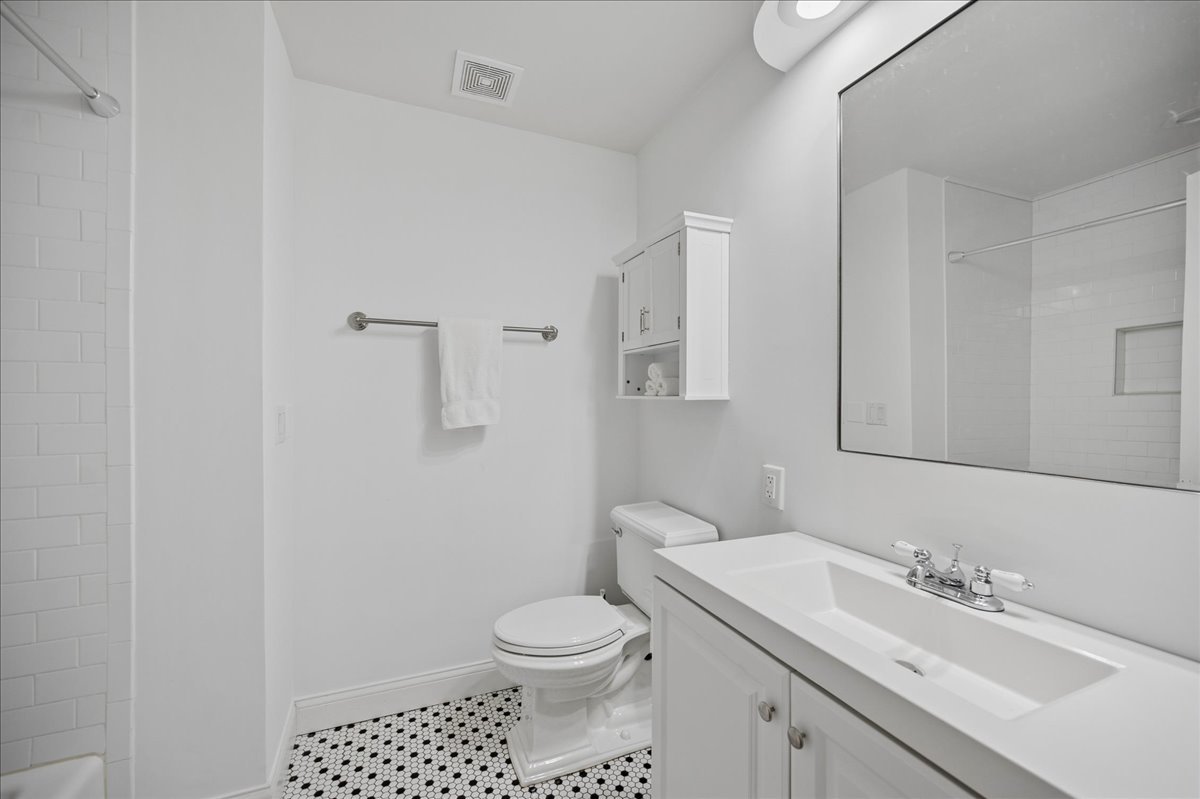 257 Latrobe Avenue Property Photo 16