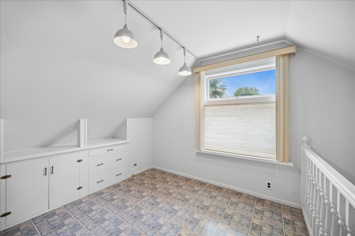 257 Latrobe Avenue Property Photo 20