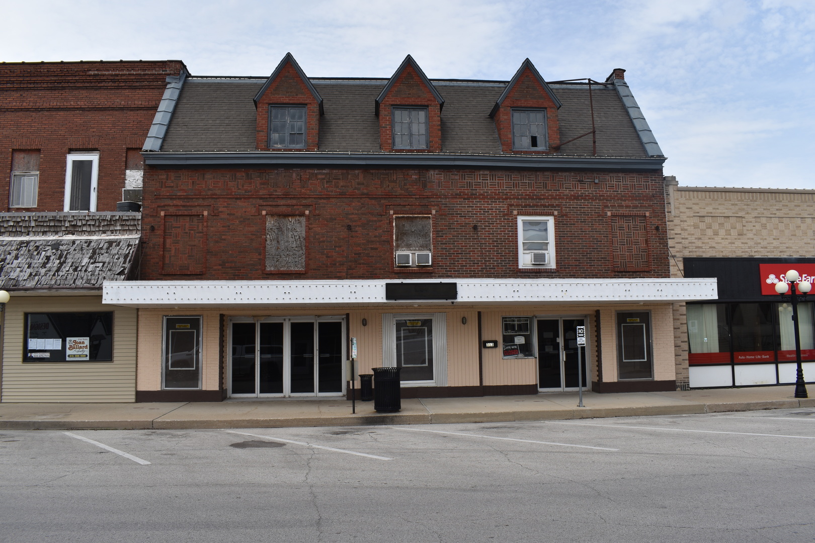 313 W Madison Street Property Photo 1