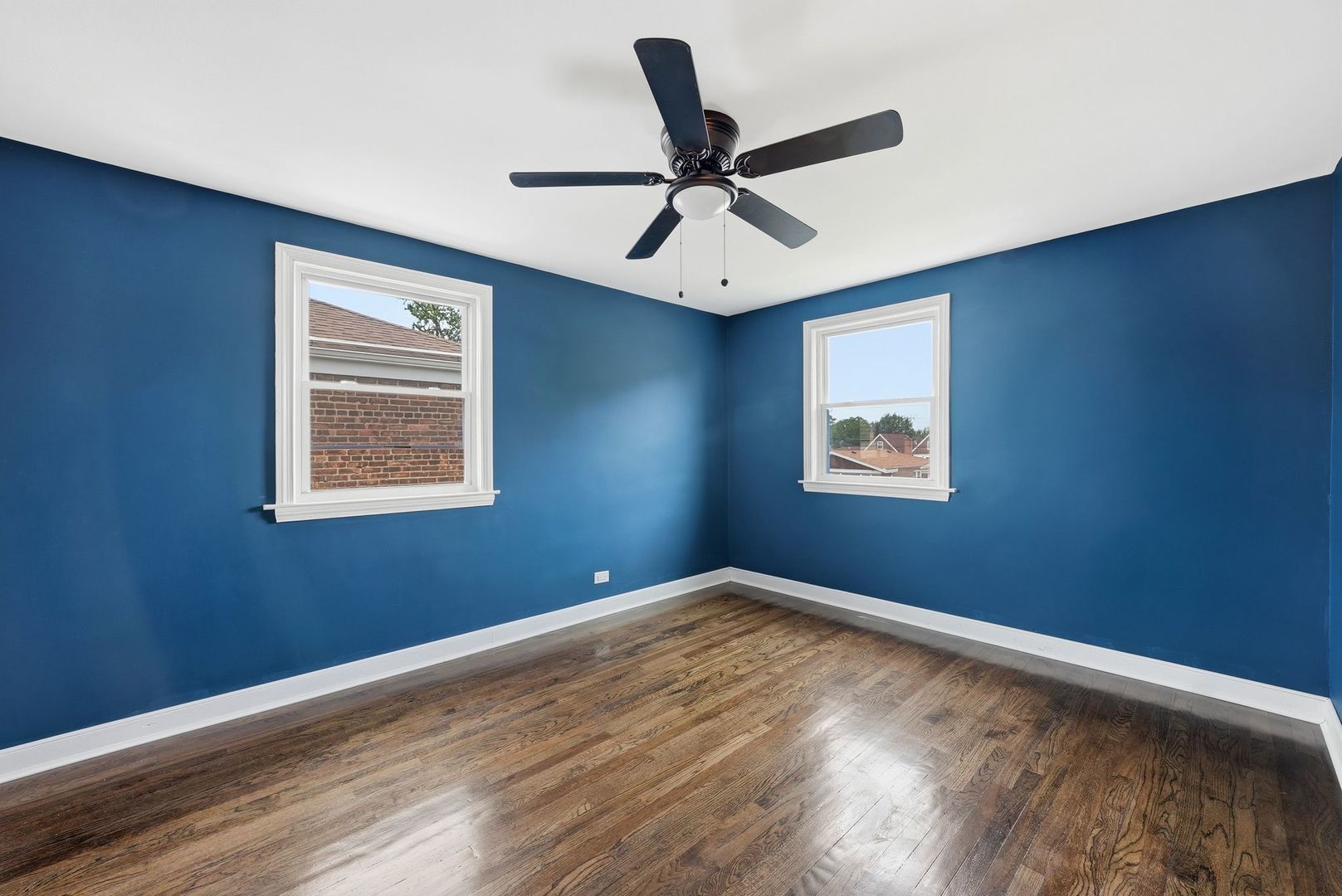10619 S Avenue C Property Photo 10