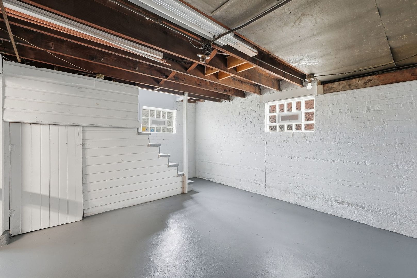 10619 S Avenue C Property Photo 15
