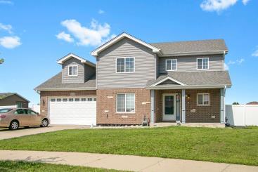 4841 W Falcon Court Property Photo 1