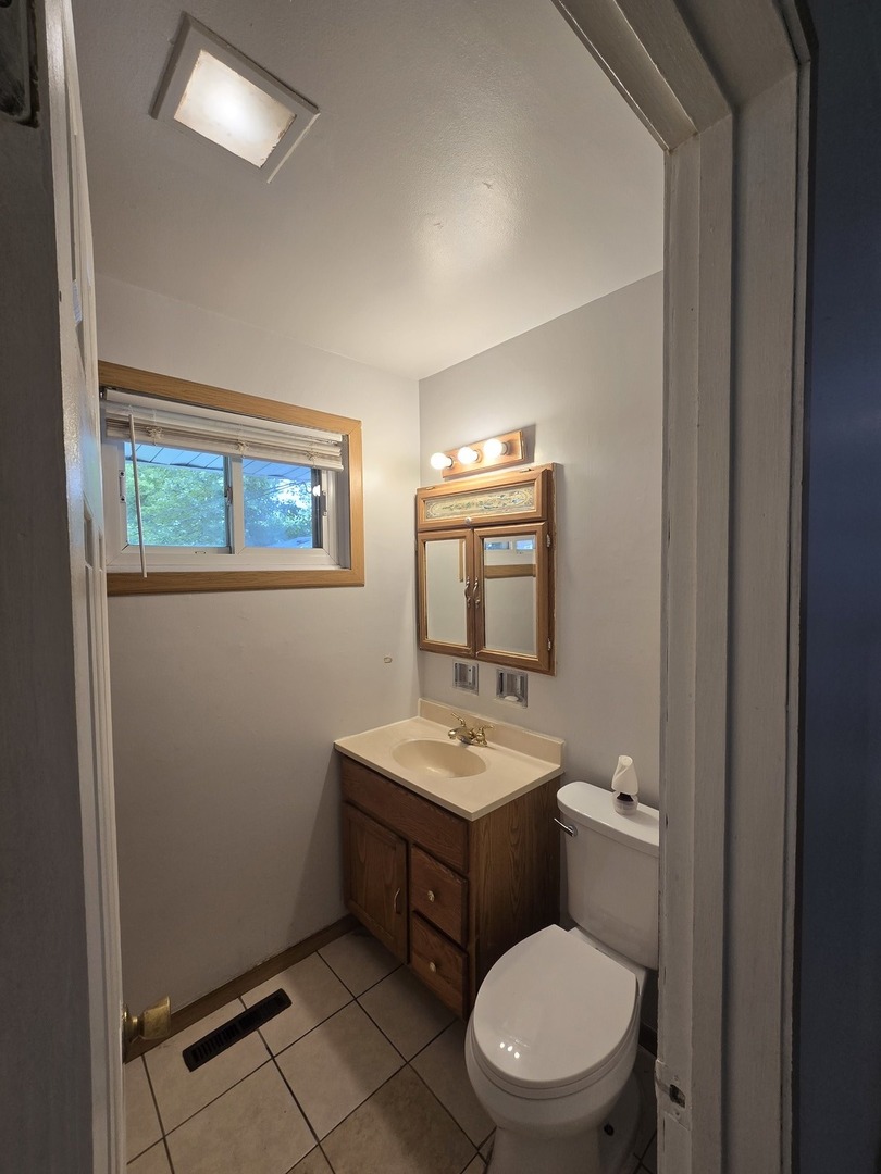 164 N Prairie Avenue Property Photo 10