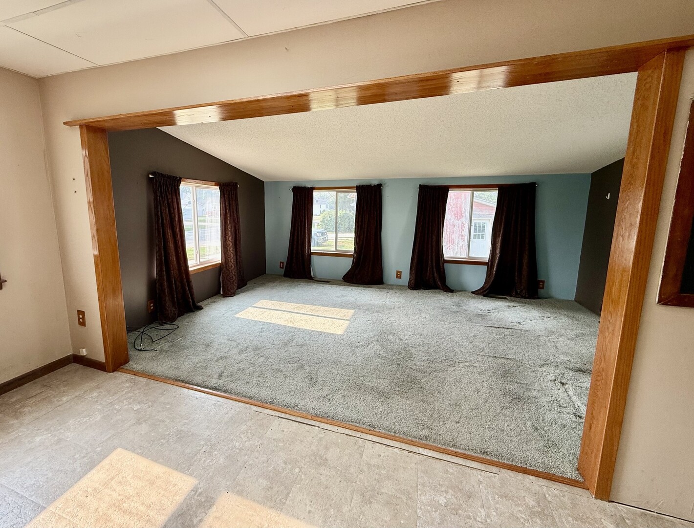 721 Pleasant Street Property Photo 4