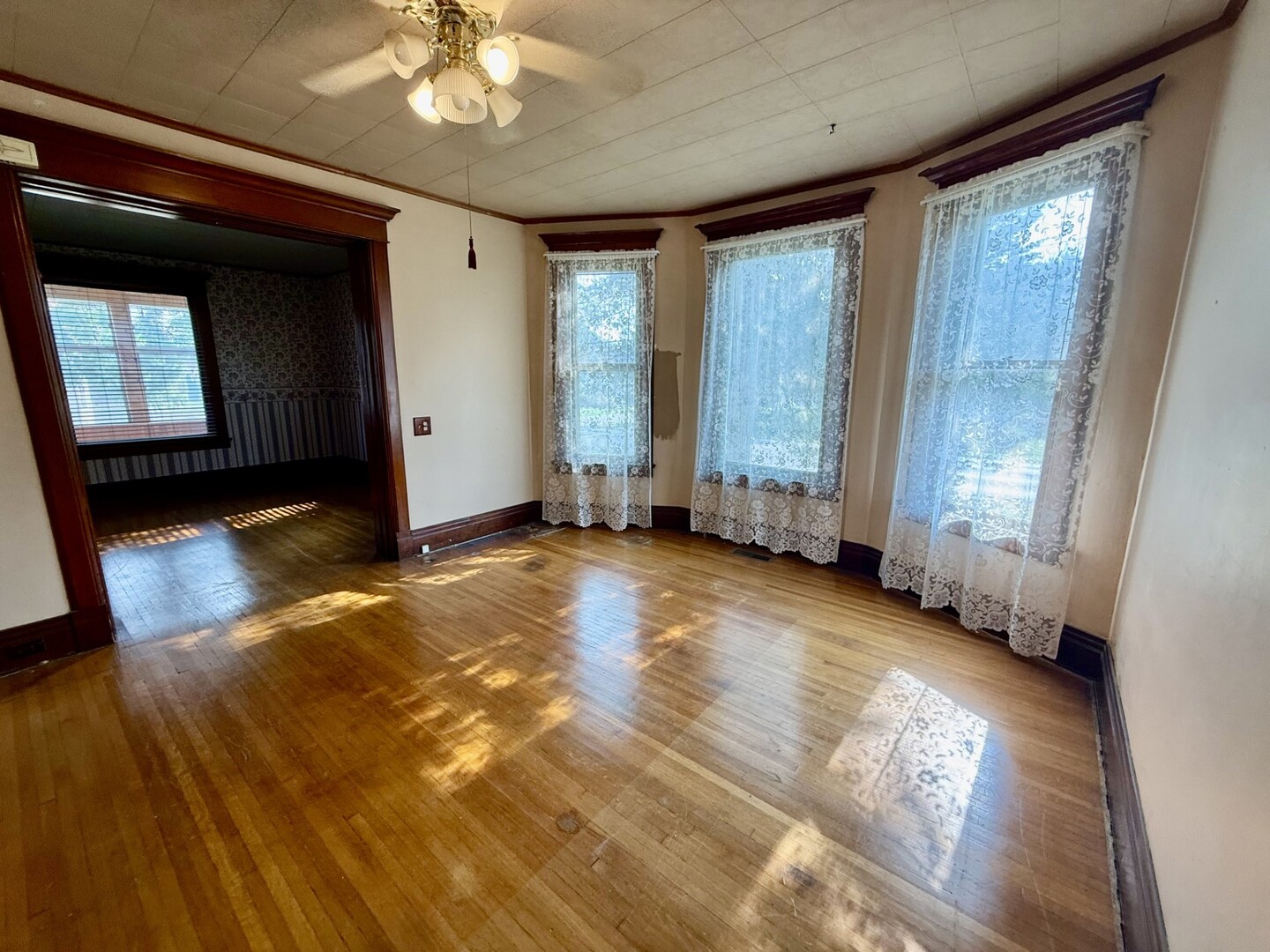 721 Pleasant Street Property Photo 11