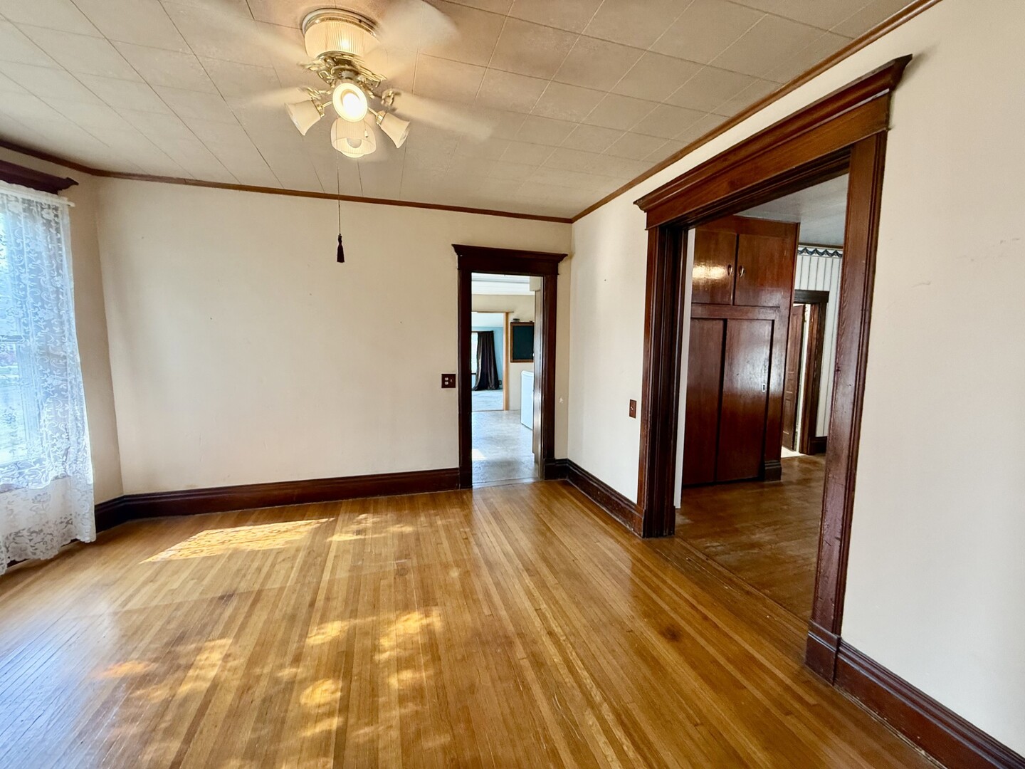 721 Pleasant Street Property Photo 13