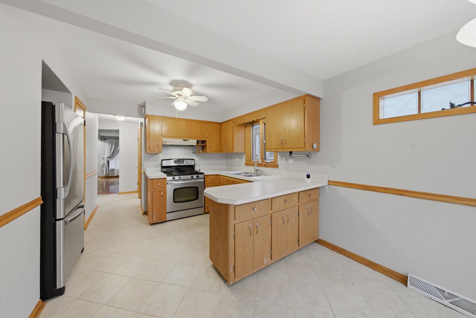 6055 W 64th Street Property Photo 5