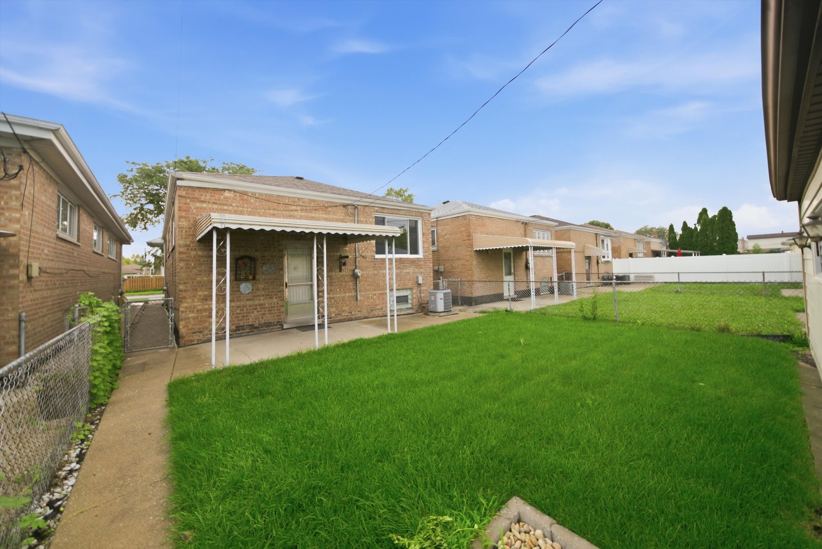 6055 W 64th Street Property Photo 16