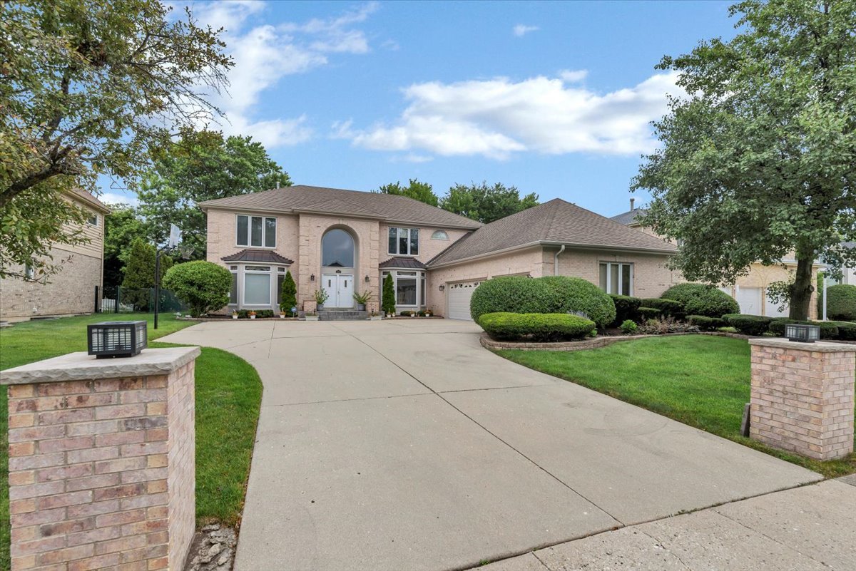 1922 Deercrest Lane