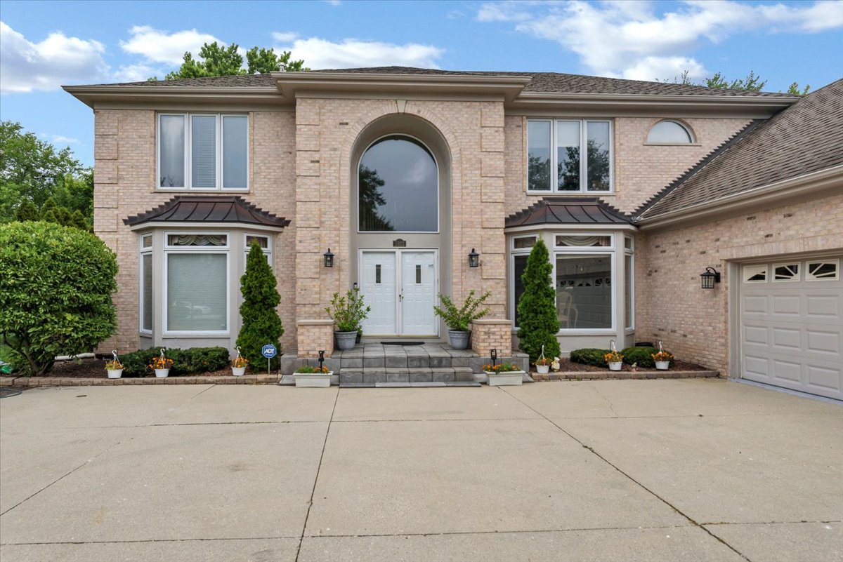 1922 Deercrest Lane Property Photo 2