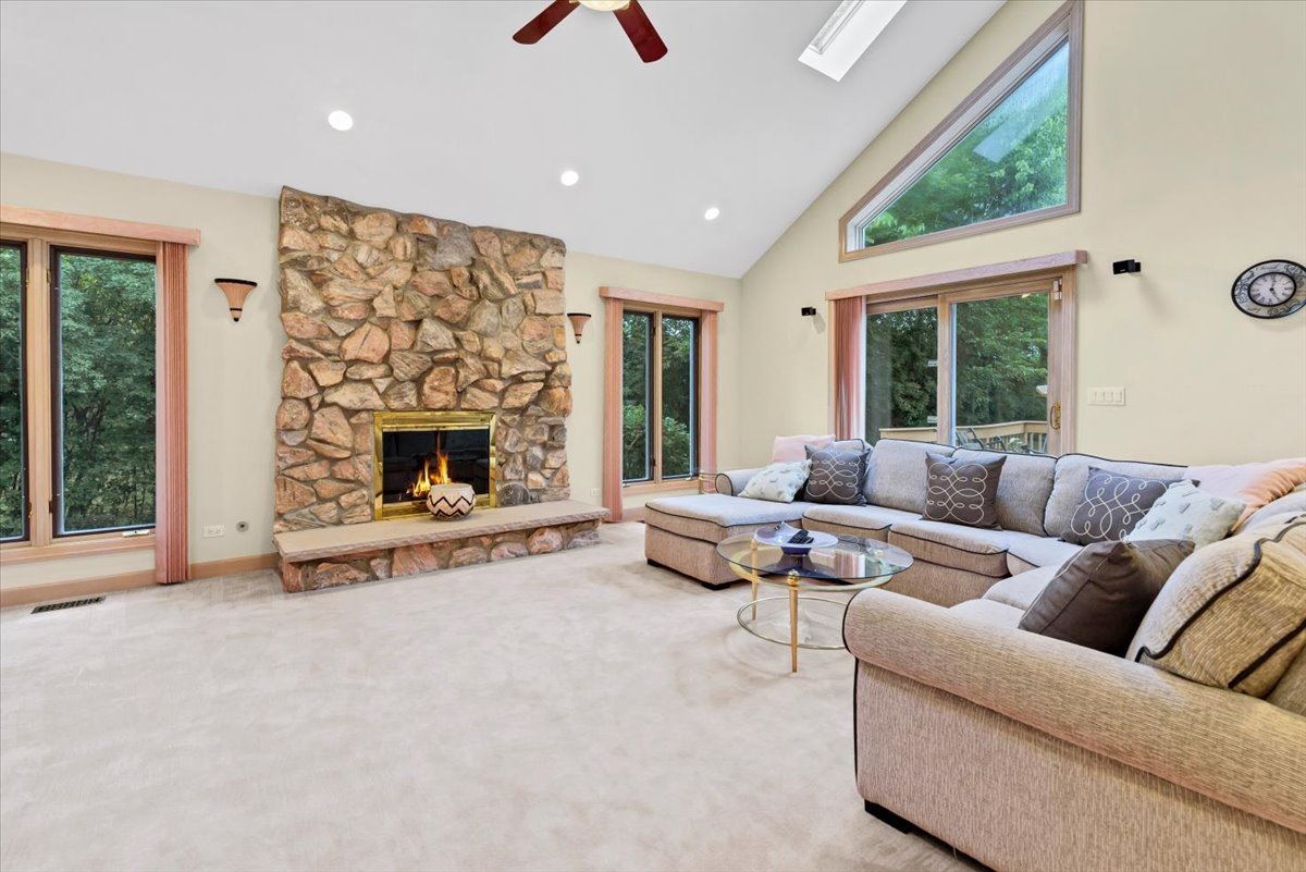1922 Deercrest Lane Property Photo 9