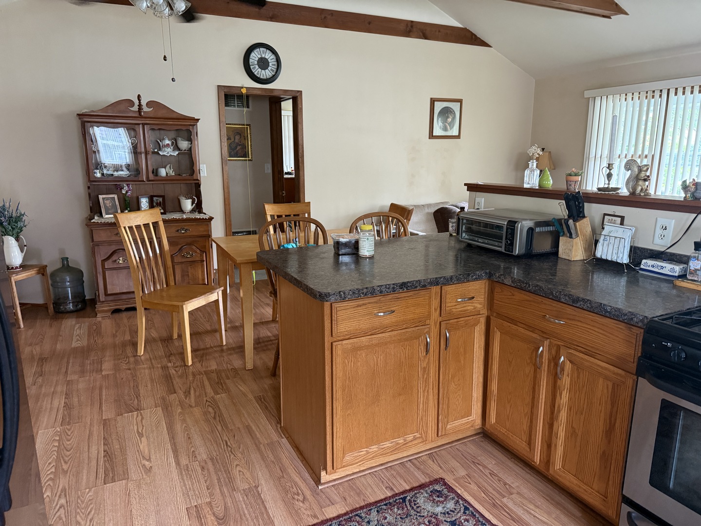 42690 N Lake Drive Property Photo 7