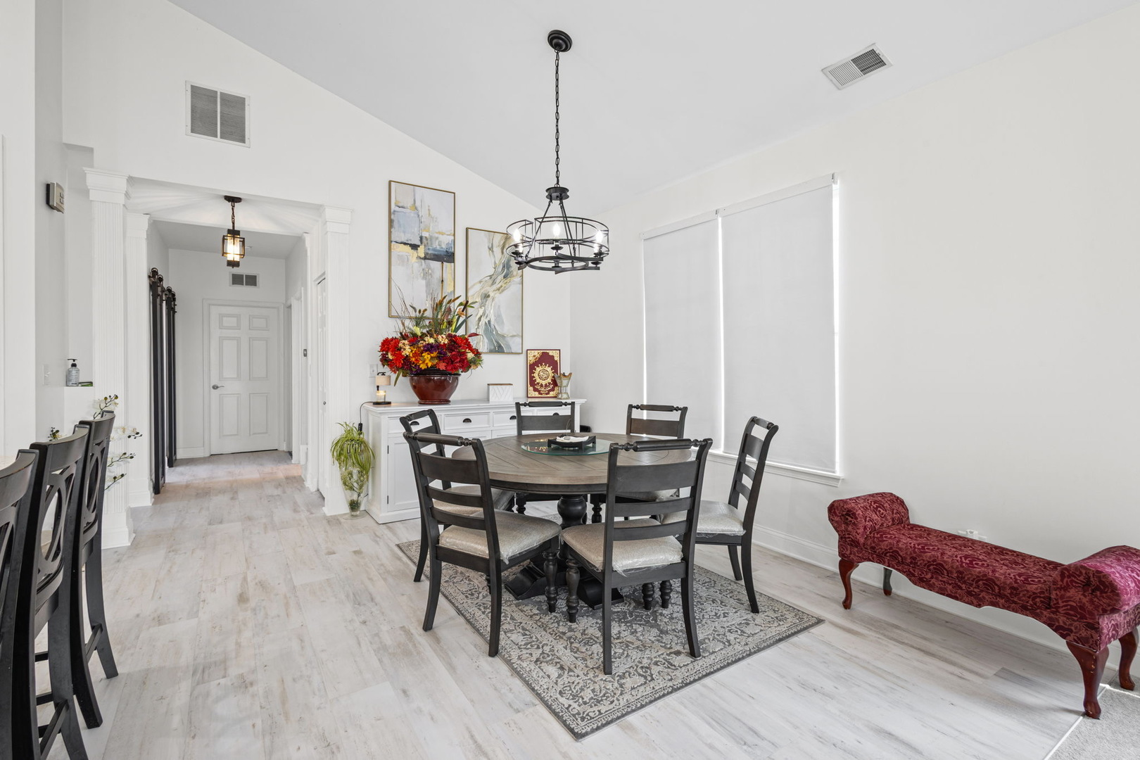 1132 Foxridge Lane Property Photo 4