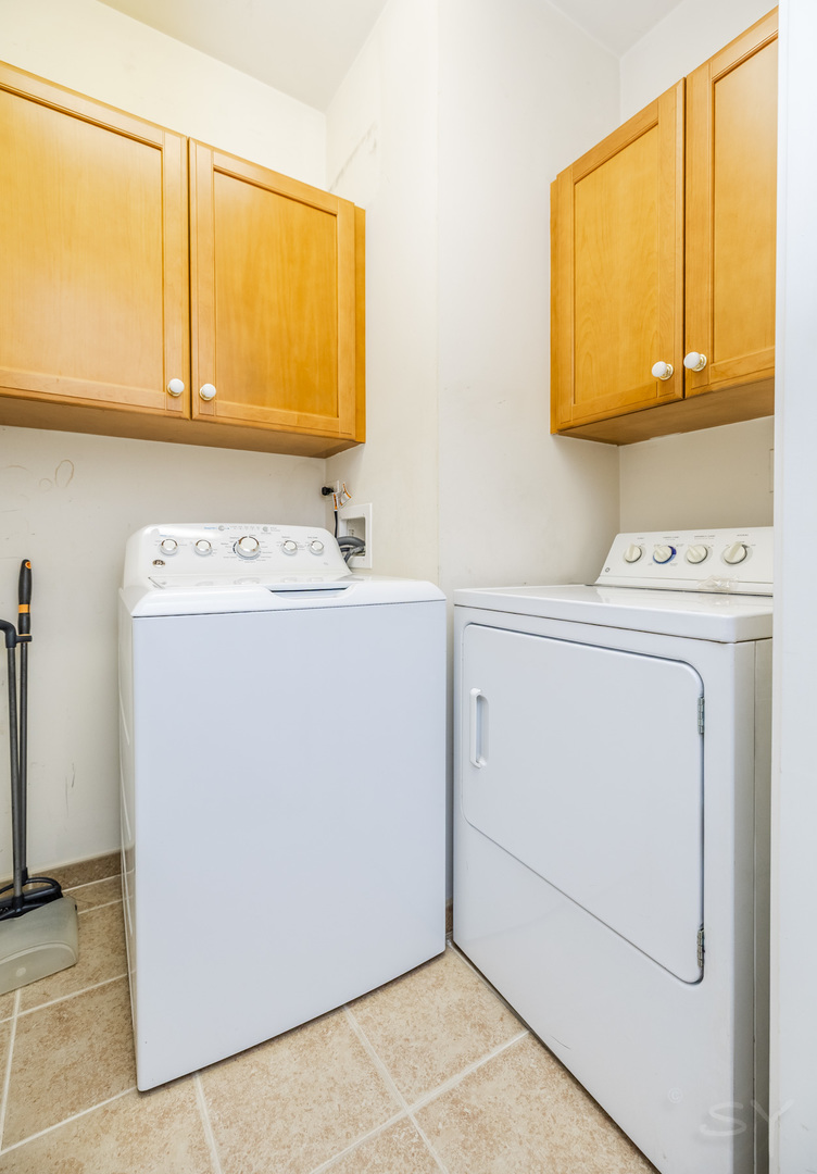21 E Huron Street 1207 Property Photo 36
