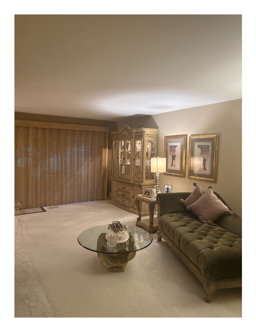 1249 Oak Hill Road Condo Property Photo 2