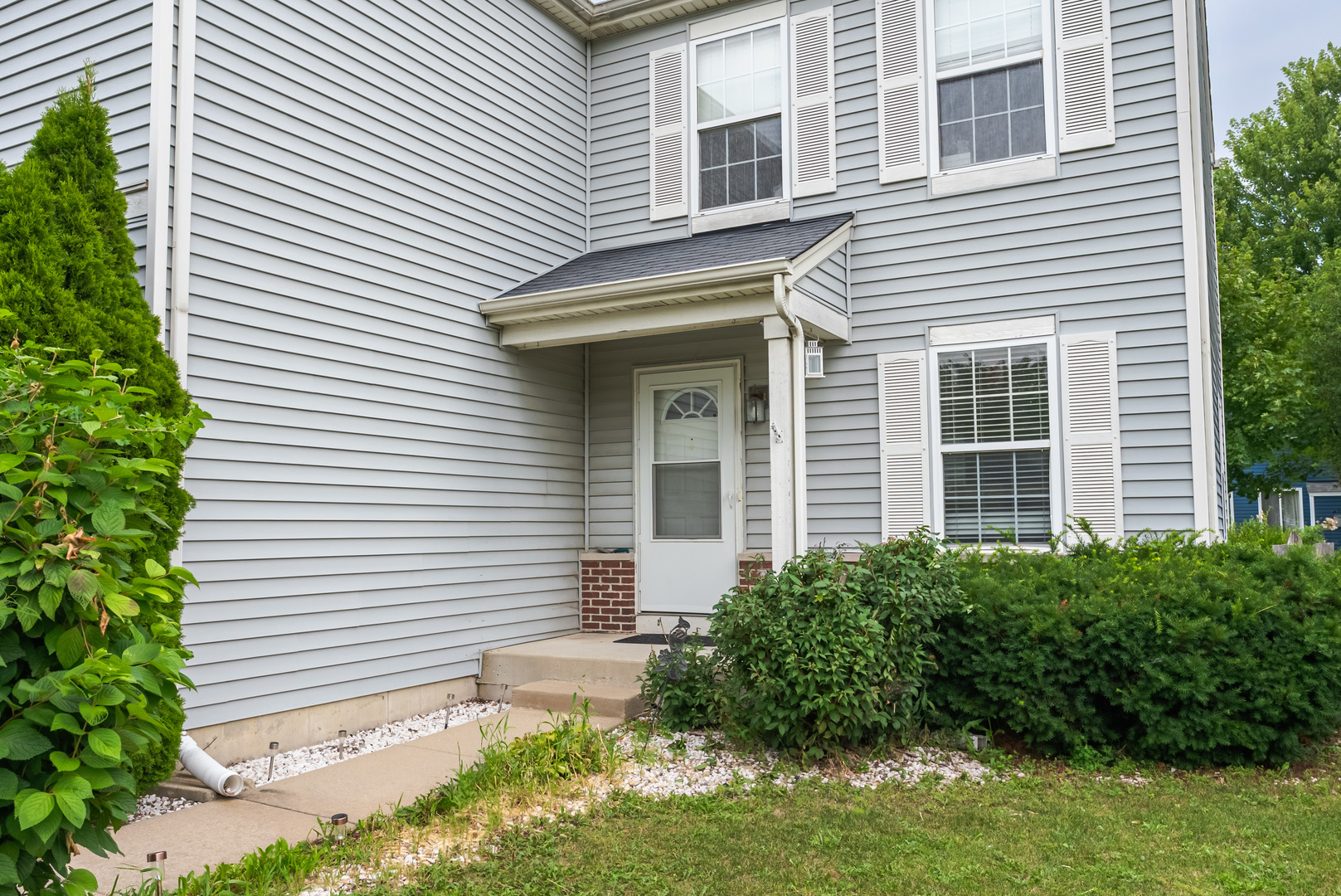 1718 Mountain Ridge Pass Property Photo 3