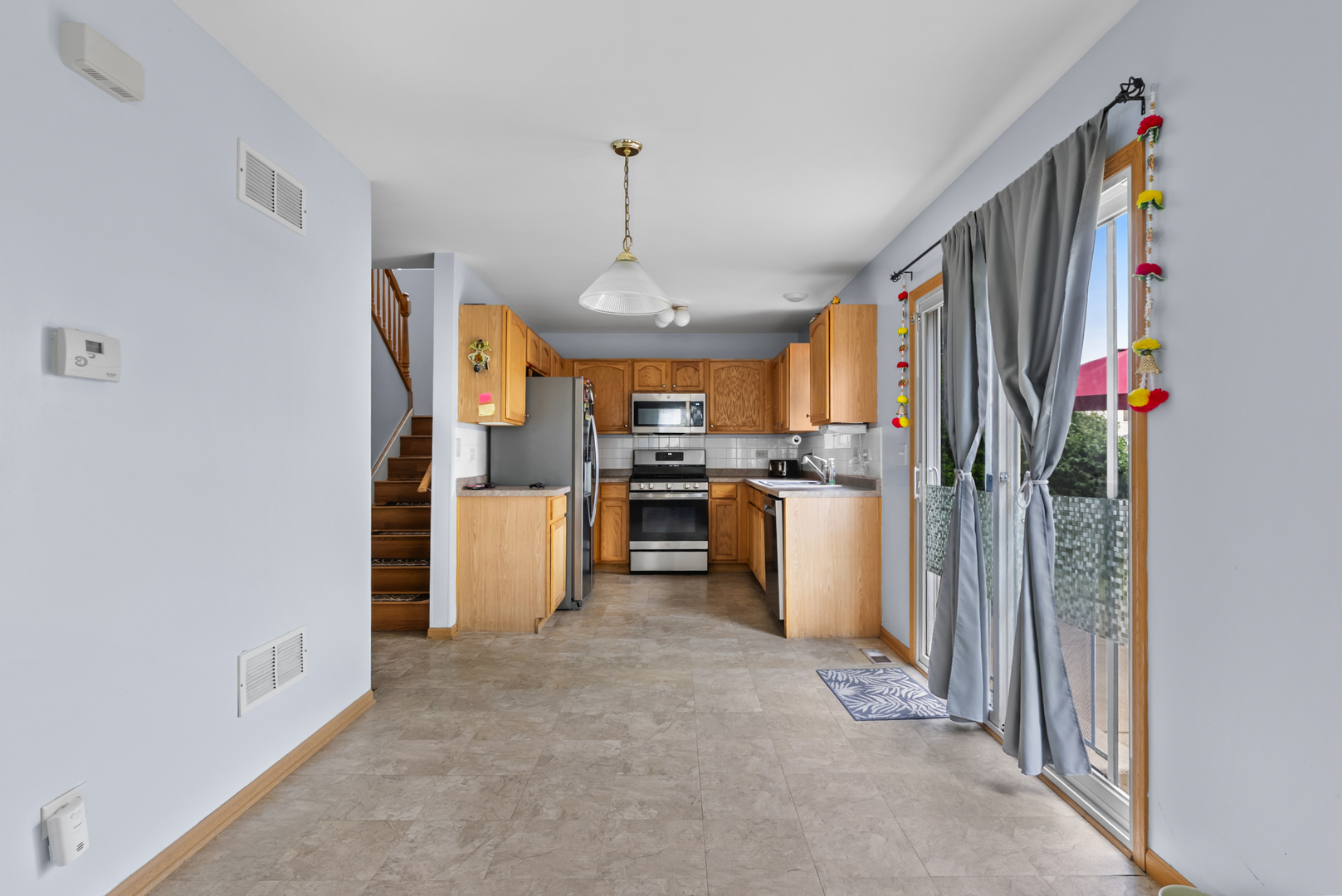 1718 Mountain Ridge Pass Property Photo 6