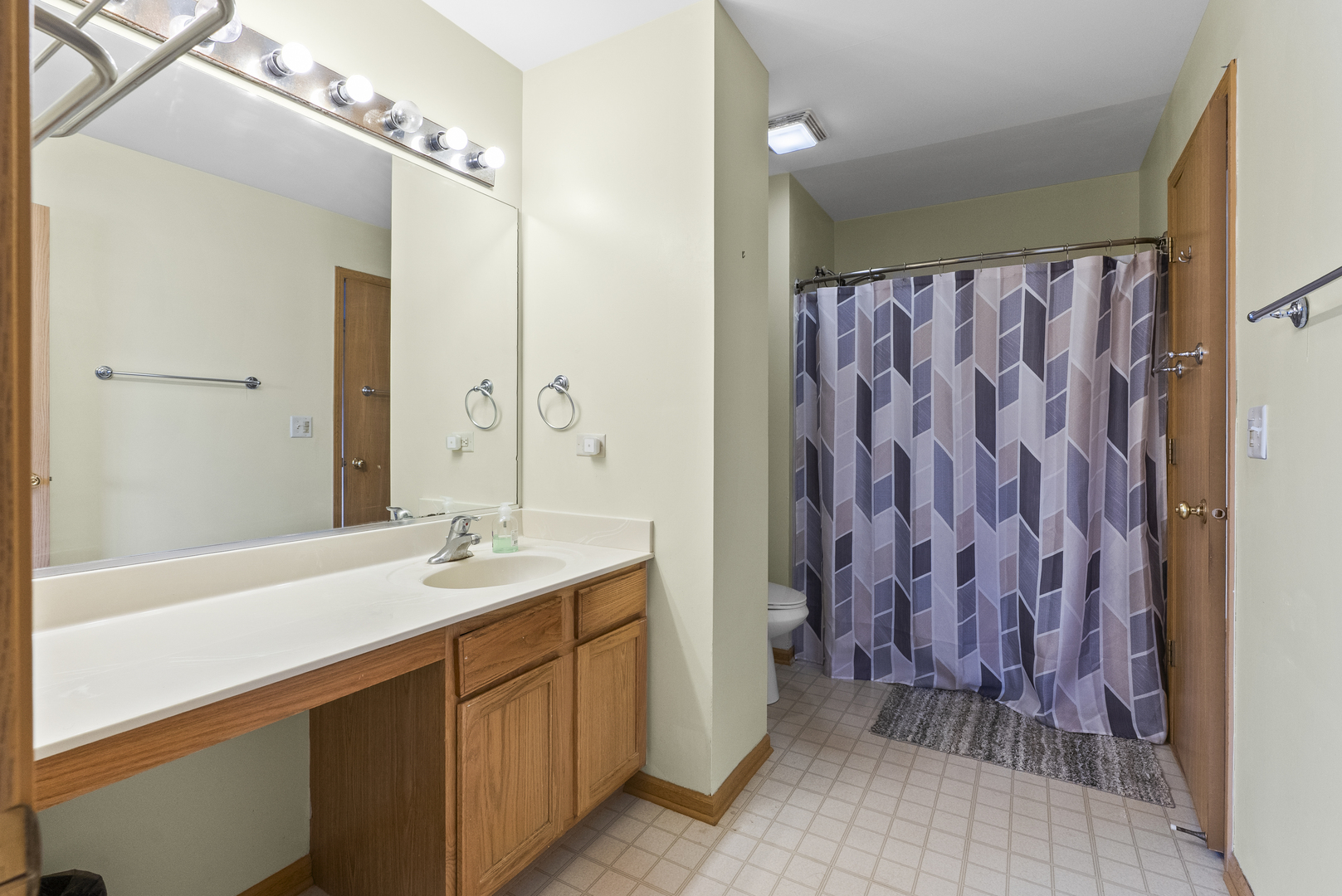 1718 Mountain Ridge Pass Property Photo 20