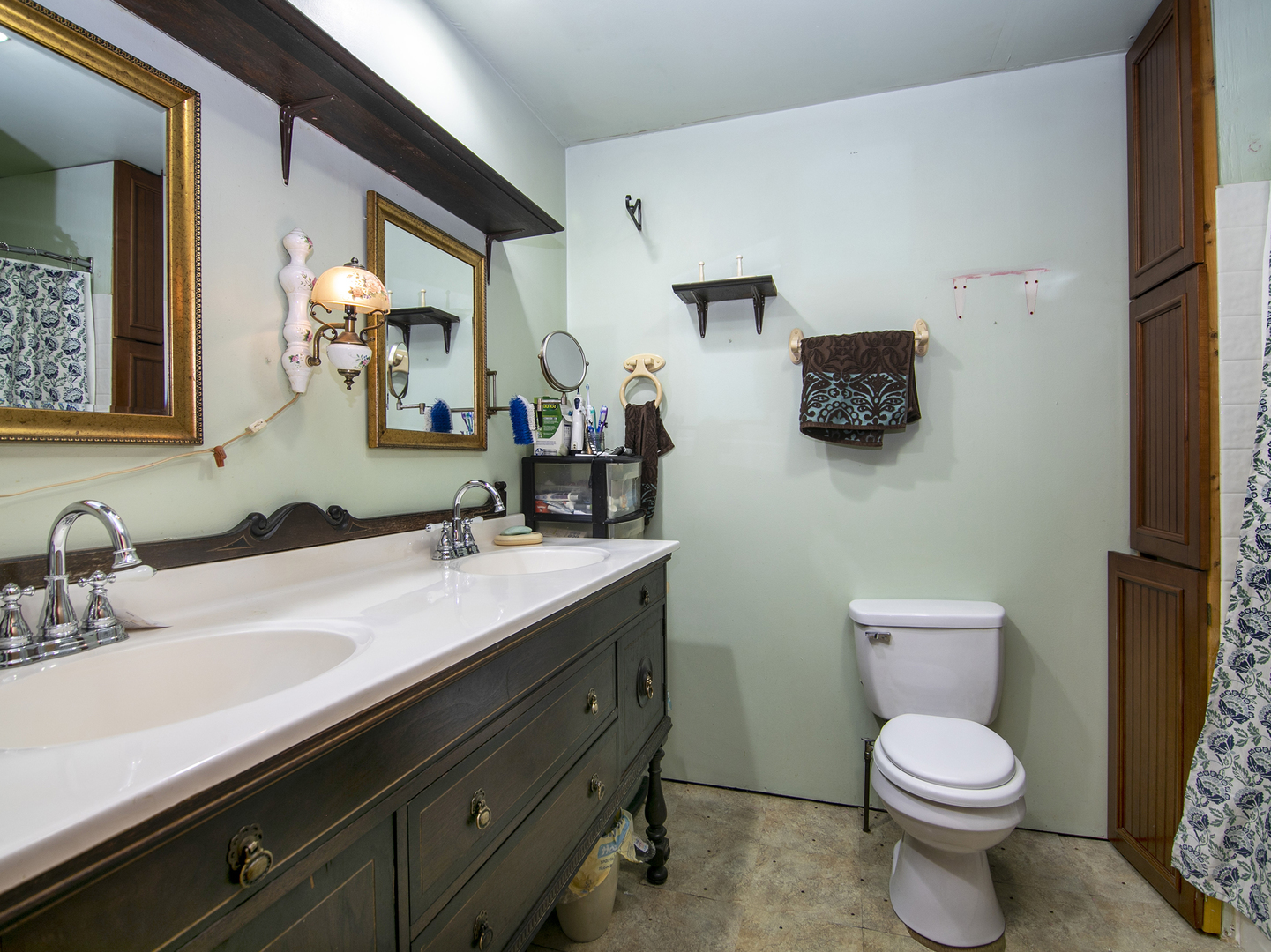 1115 N Schuyler Avenue Property Photo 9