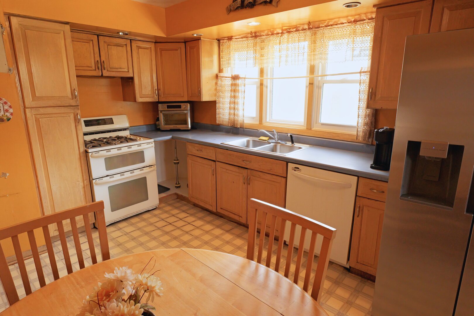 10313 S Karlov Avenue Property Photo 6