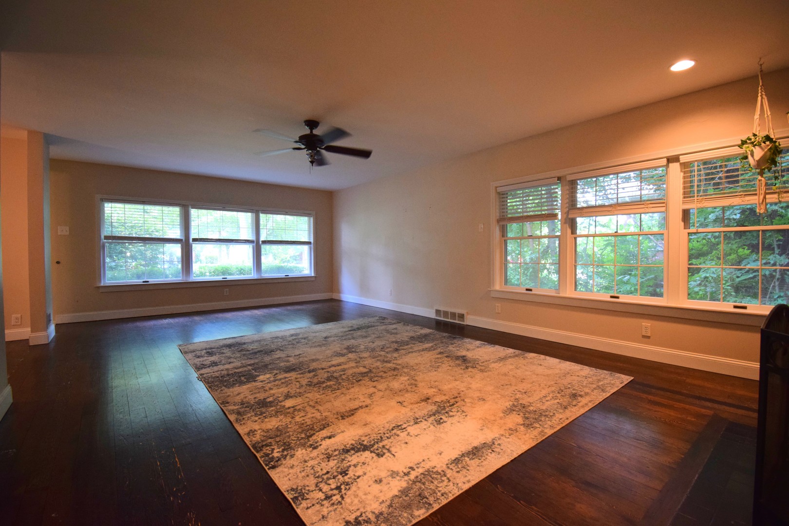 1819 Richview Road Property Photo 5