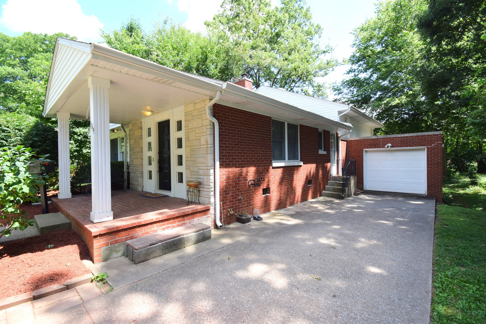 1819 Richview Road Property Photo 28