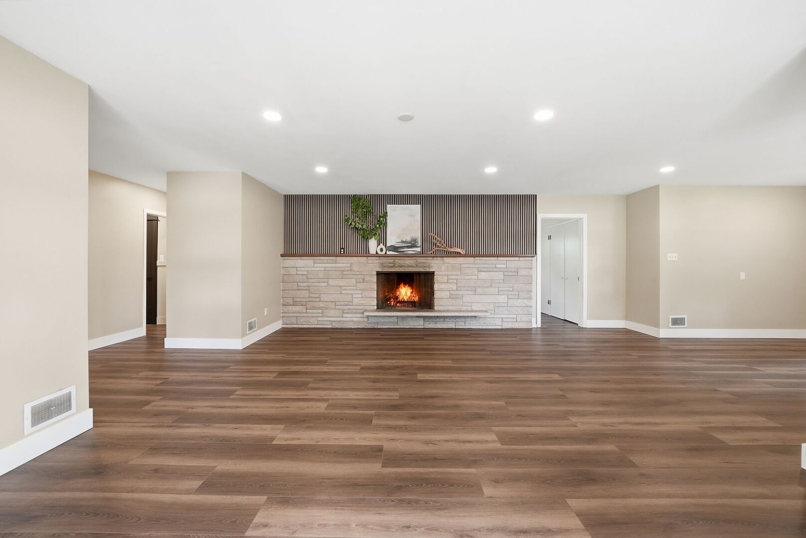 1322 Douglas Street Property Photo 5