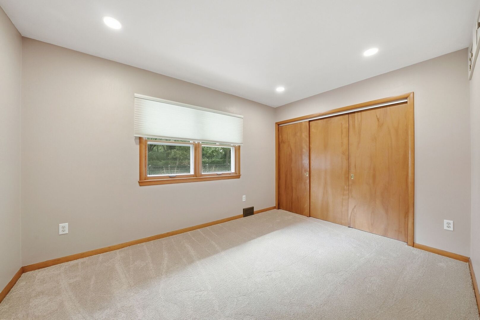 1322 Douglas Street Property Photo 22