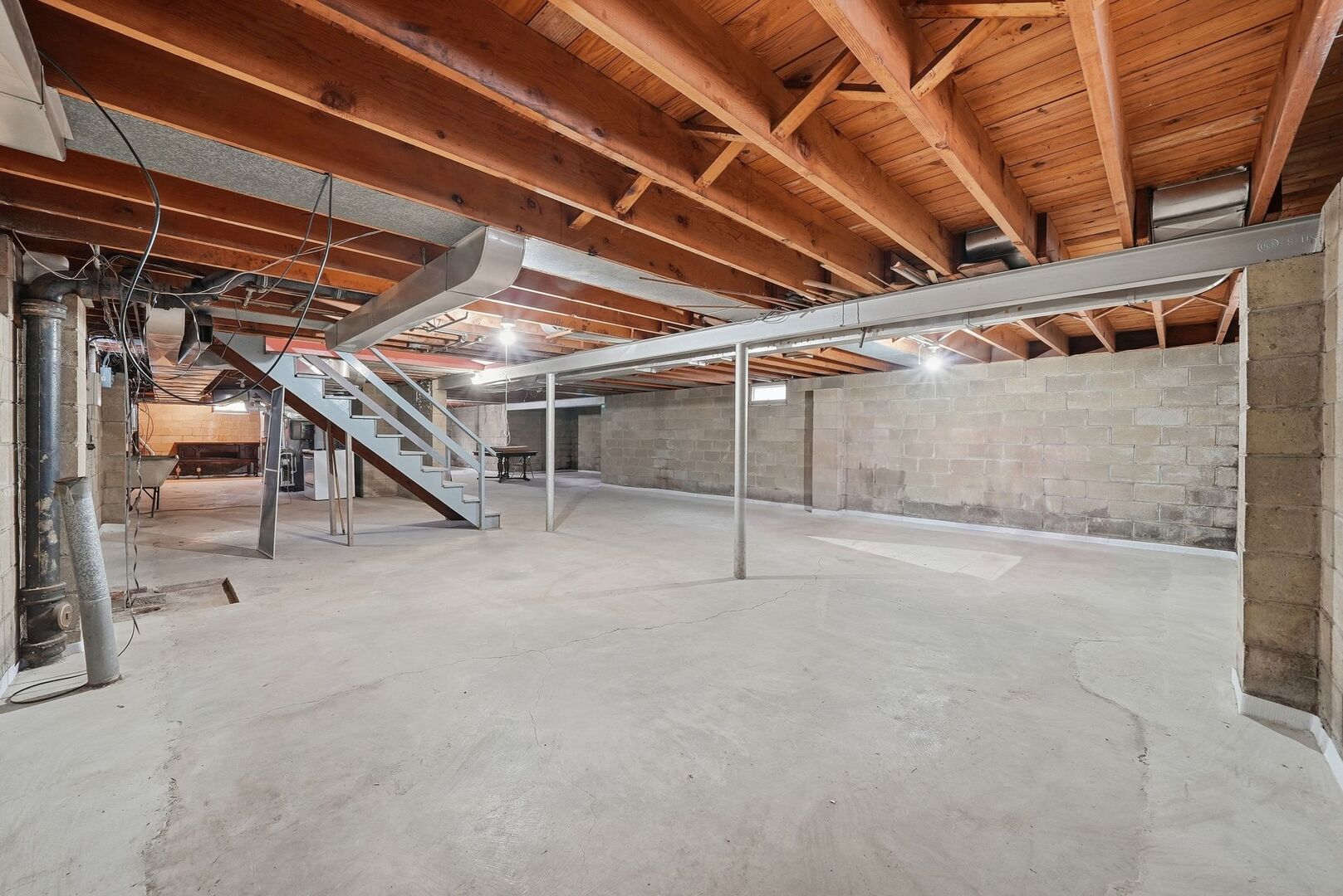 1322 Douglas Street Property Photo 33