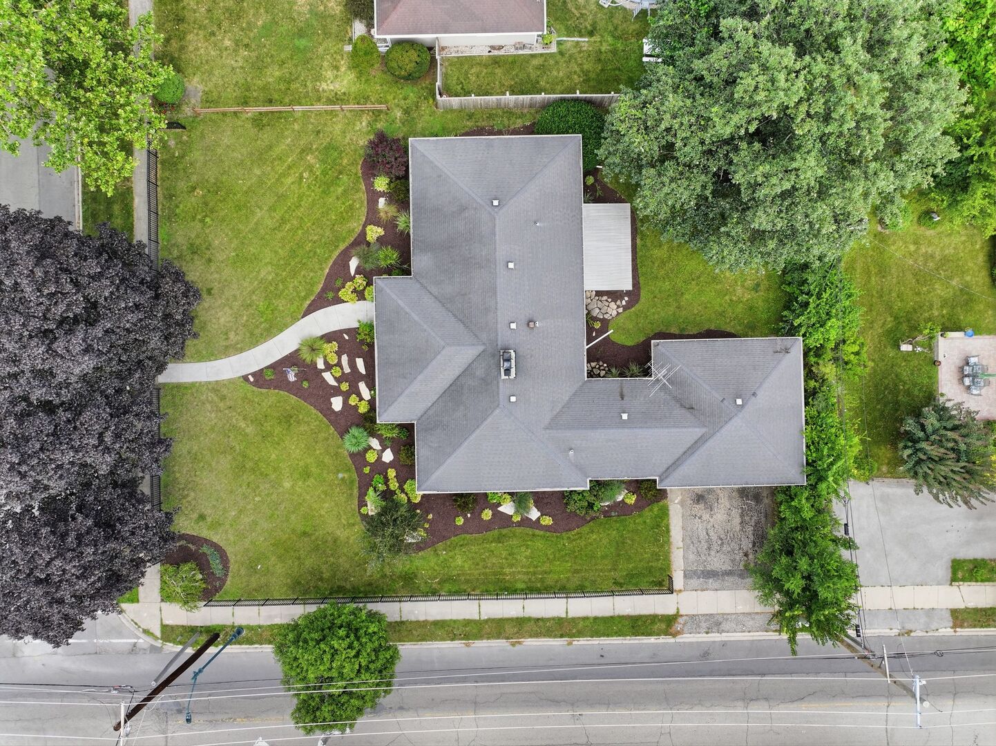 1322 Douglas Street Property Photo 47