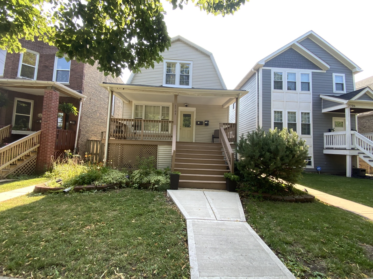 3704 N Drake Avenue Property Photo 1