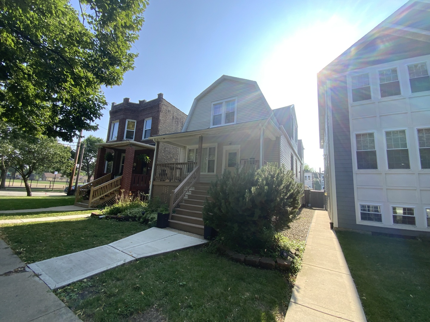 3704 N Drake Avenue Property Photo 2