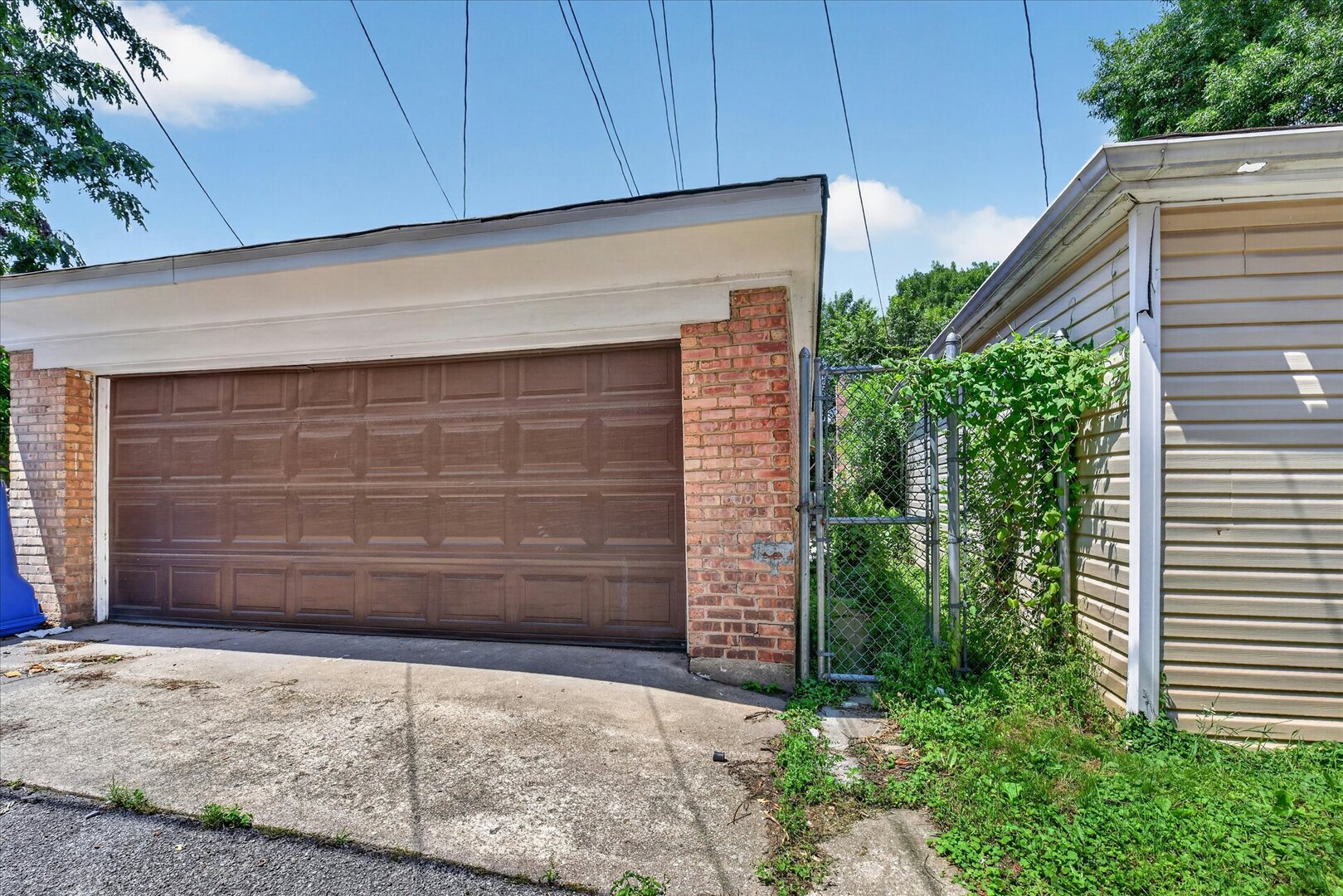 8603 S Exchange Avenue Property Photo 31