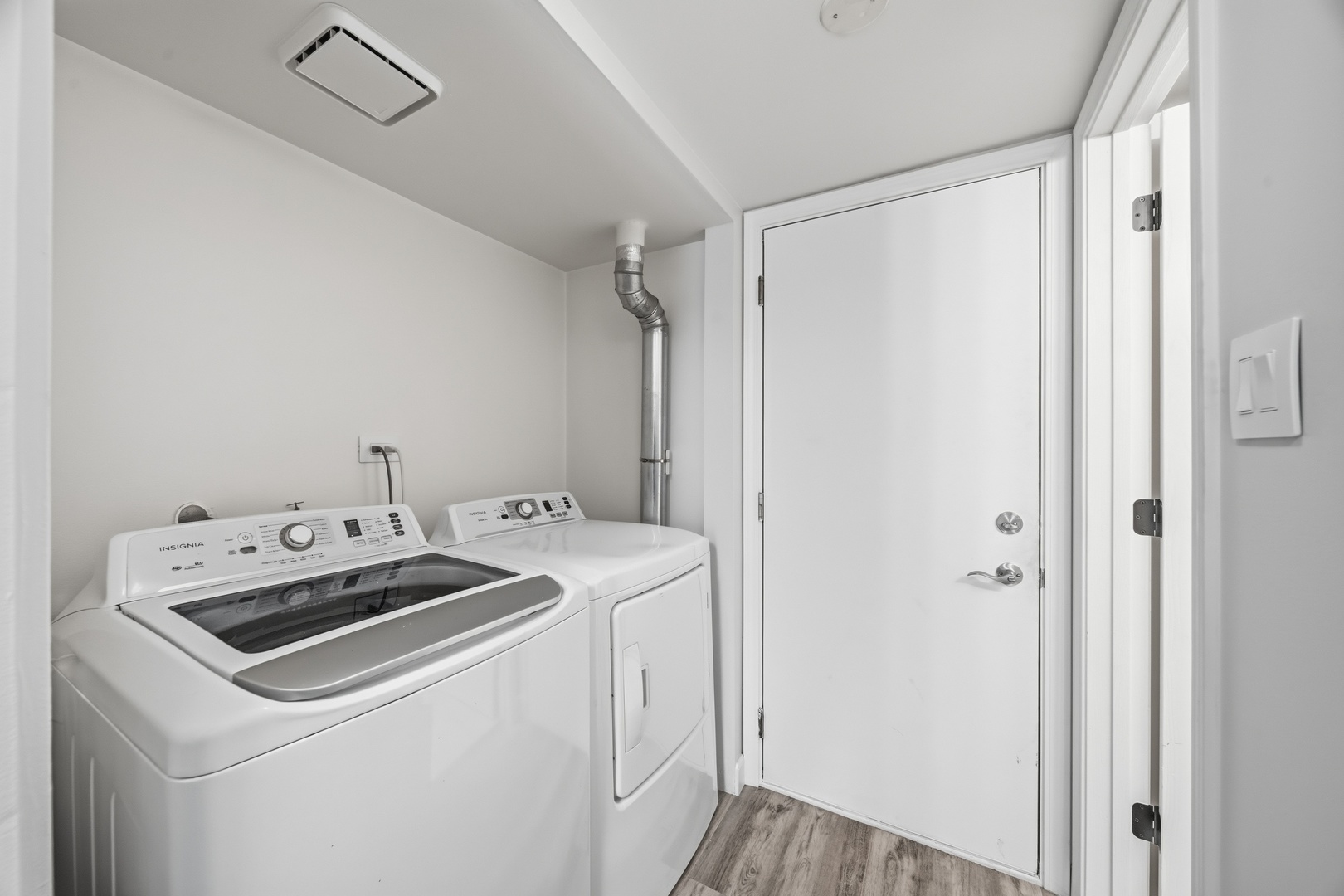 16026 85th Place Property Photo 8